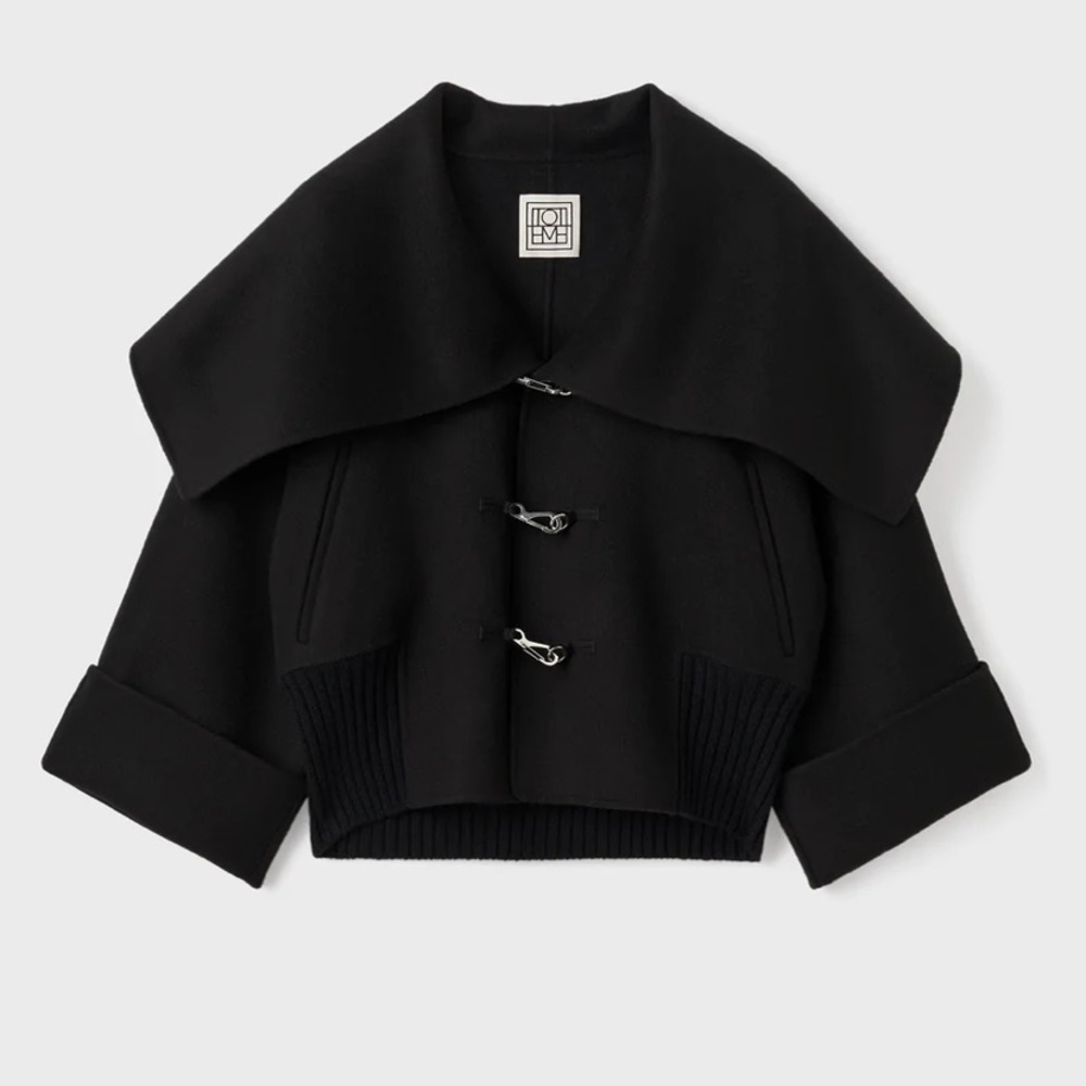 Final Chance! Before consigning Totême Cropped doublé clasp jacket black NWT